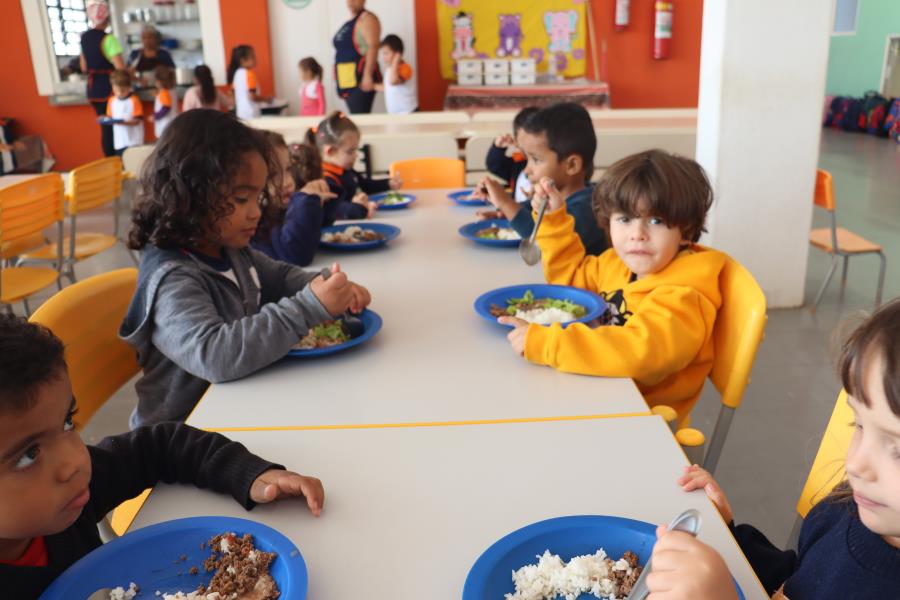 PREFEITURA DE SERRA NEGRA GARANTE MERENDA ESCOLAR DE ALTA QUALIDADE PARA ESTUDANTES DA REDE MUNICIPAL E ESTADUAL