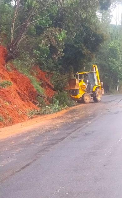 PREFEITURA DE SERRA NEGRA MANTÉM EQUIPES MOBILIZADAS PARA ATENDER OCORRÊNCIAS PROVOCADAS PELAS CHUVAS