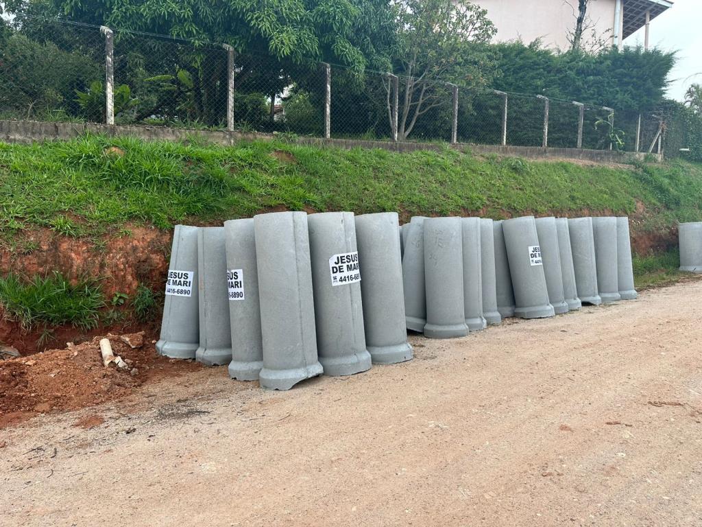 PREFEITURA RECEBEU  TUBOS PARA OBRAS DE INFRAESTRUTURA E PAVIMENTAÇÃO NO JARDIM PLACIDOLÂNDIA – 1ª ETAPA