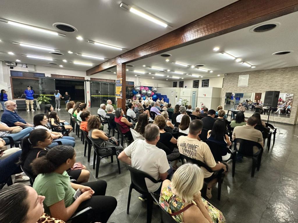 PALESTRA “A FÉ CONTRA O MEDO” REÚNE PÚBLICO NO FUNDO SOCIAL DE SERRA NEGRA