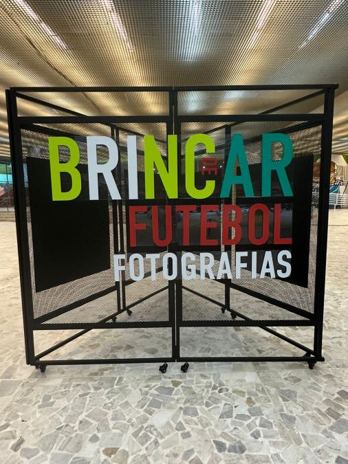 PREFEITURA CELEBROU A ABERTURA DA EXPOSIÇÃO “BRINCAR DE FUTEBOL – FOTOGRAFIAS” PROMOVIDA PELO MUSEU DO FUTEBOL