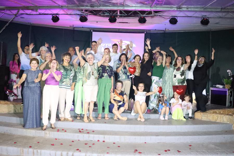 Desfile “A Arte de Viver” encantou público na Praça João Zelante