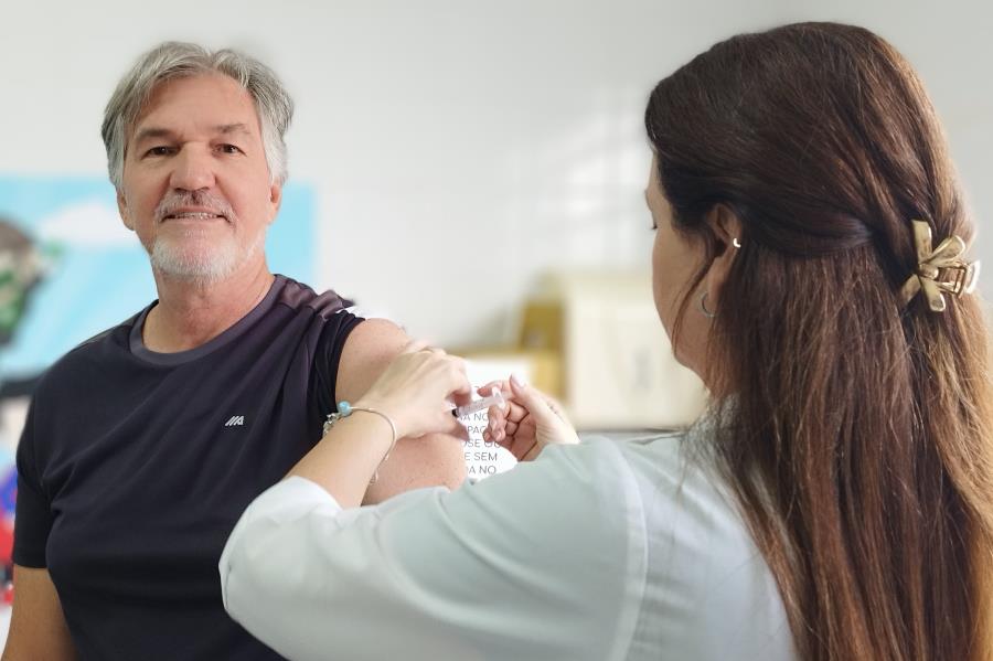 Saúde anuncia que vacina da gripe está liberada para todos os públicos