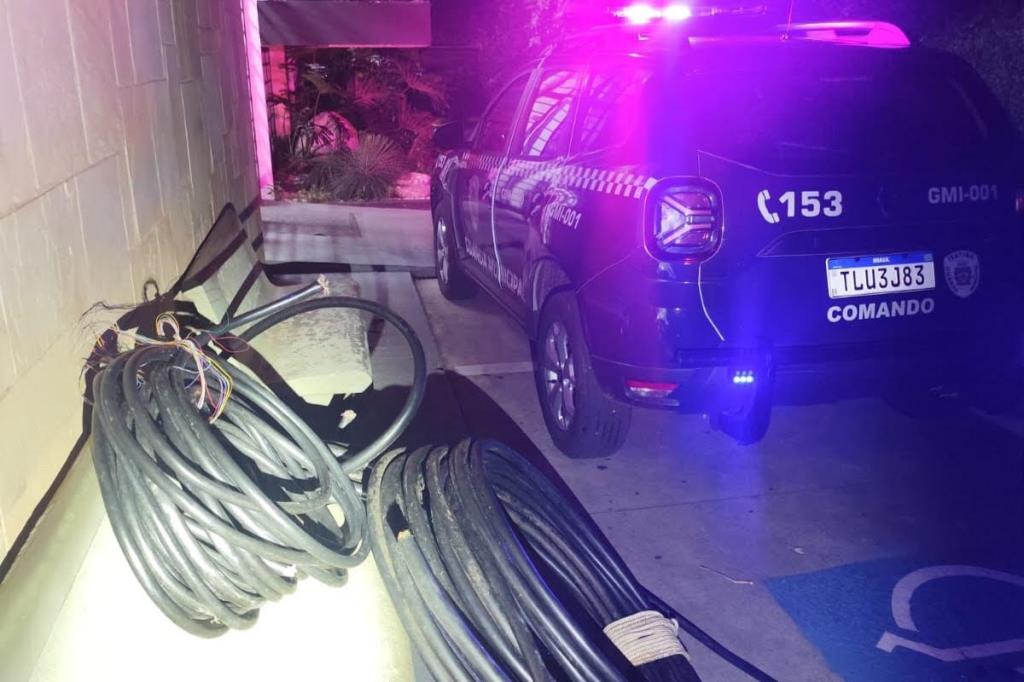 Guarda Municipal faz prisões em flagrante por furto de cabos telefônicos