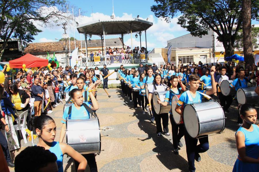 Público prestigia encerramento da Semana do Maio Amarelo na Praça da Bandeira