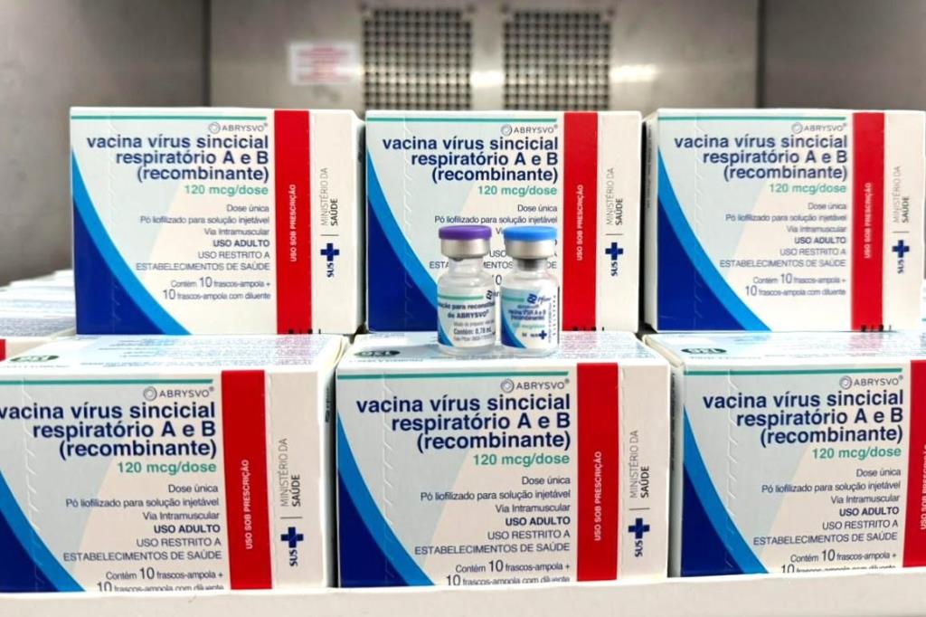 Vacina contra bronquiolite estará disponível para gestantes a partir de segunda-feira (15/12)