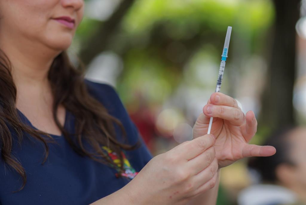 Mais de 6 mil doses da vacina contra gripe já foram aplicadas desde fim de março