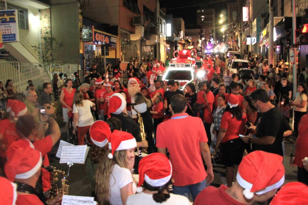 Semana tem atrações musicais no Natal Iluminado 2025
