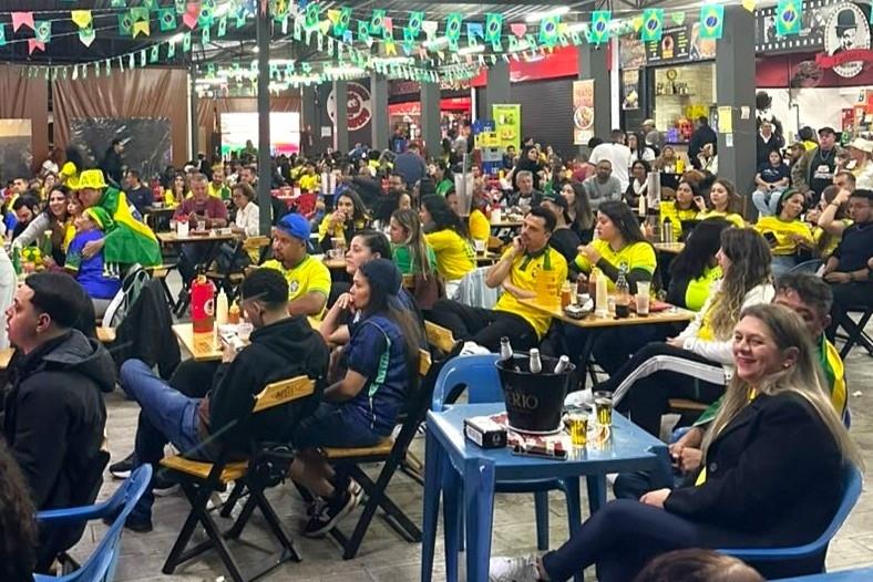 Itatiba se prepara para mais uma noite de torcida pelo Brasil nesta sexta-feira (19/06)