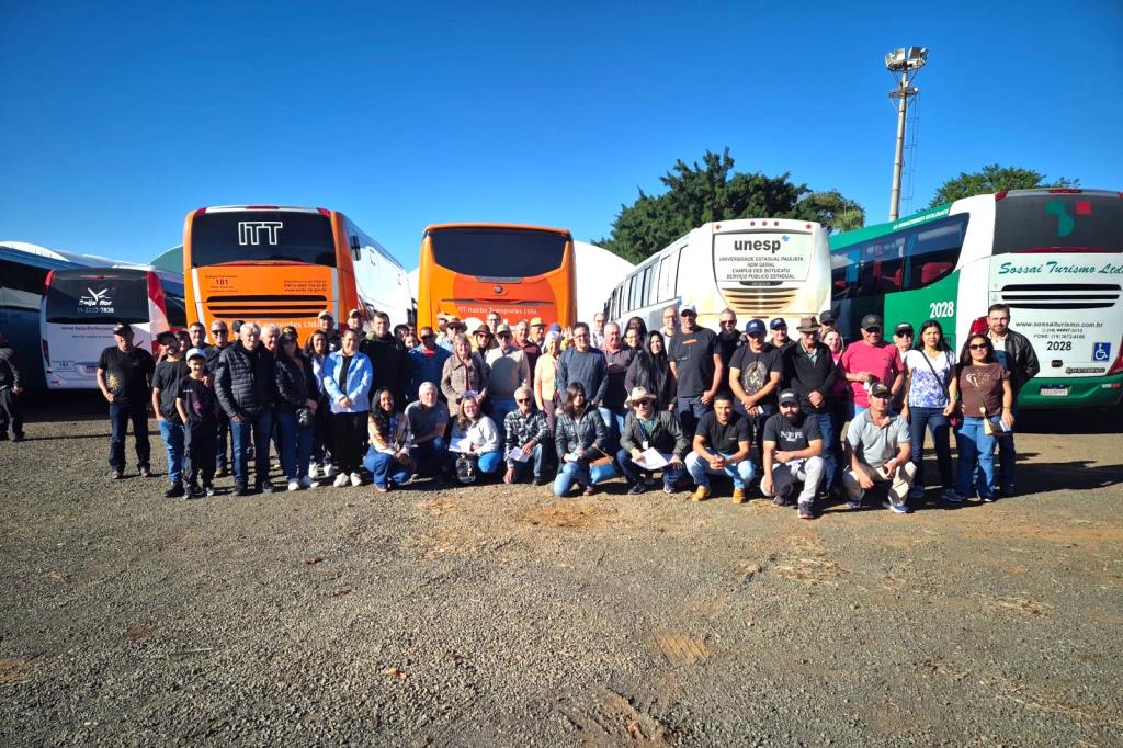 Produtores rurais de Itatiba participam da 31ª Hortitec em Holambra