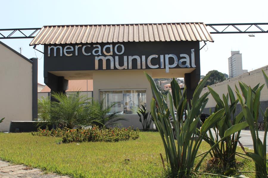 Cinco boxes do Mercado Municipal estarão em leilão eletrônico de licitação