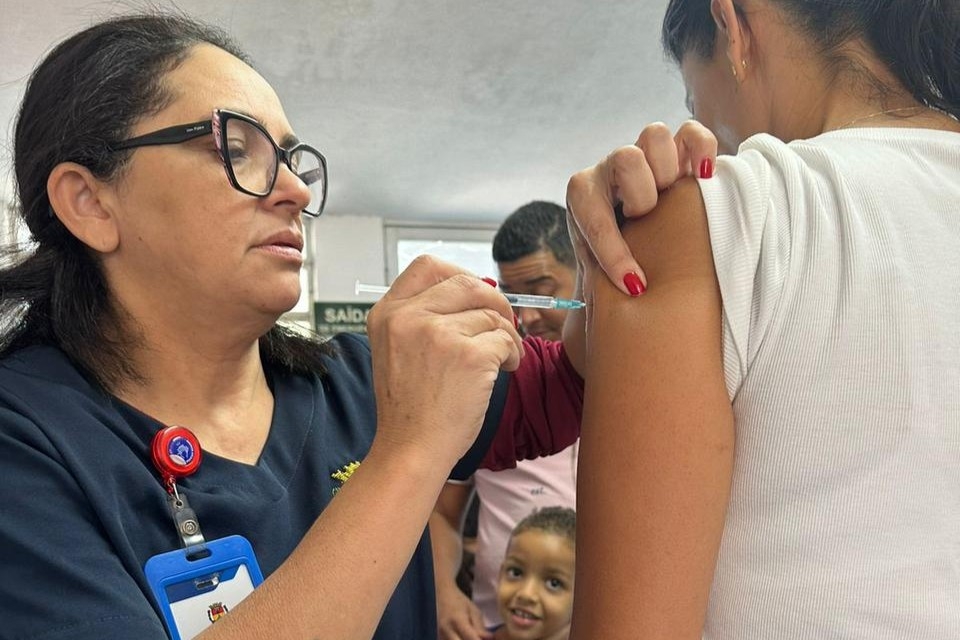 Vacinação contra gripe terá ponto de aplicação na praça do terminal na terça (03/06)