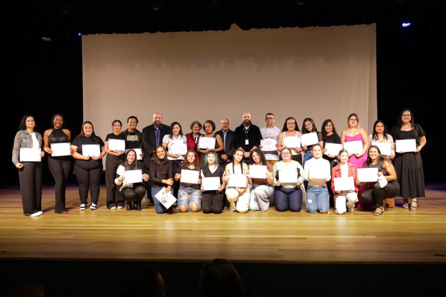 FormAção entrega mais de 500 certificados na primeira formatura de 2025
