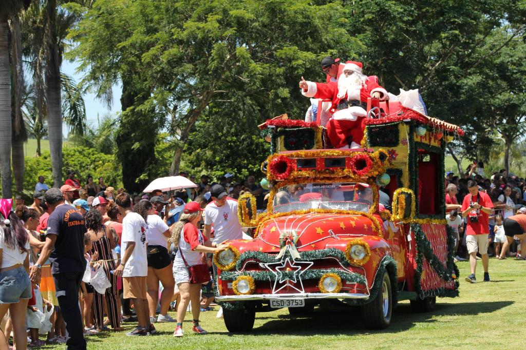 Abertura do Natal Iluminado 2025 atrai mais de 17 mil pessoas
