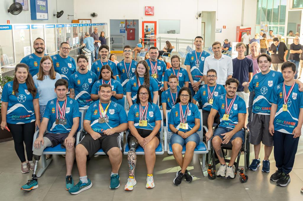 Jovens atletas de Itatiba se destacam em competições paradesportivas