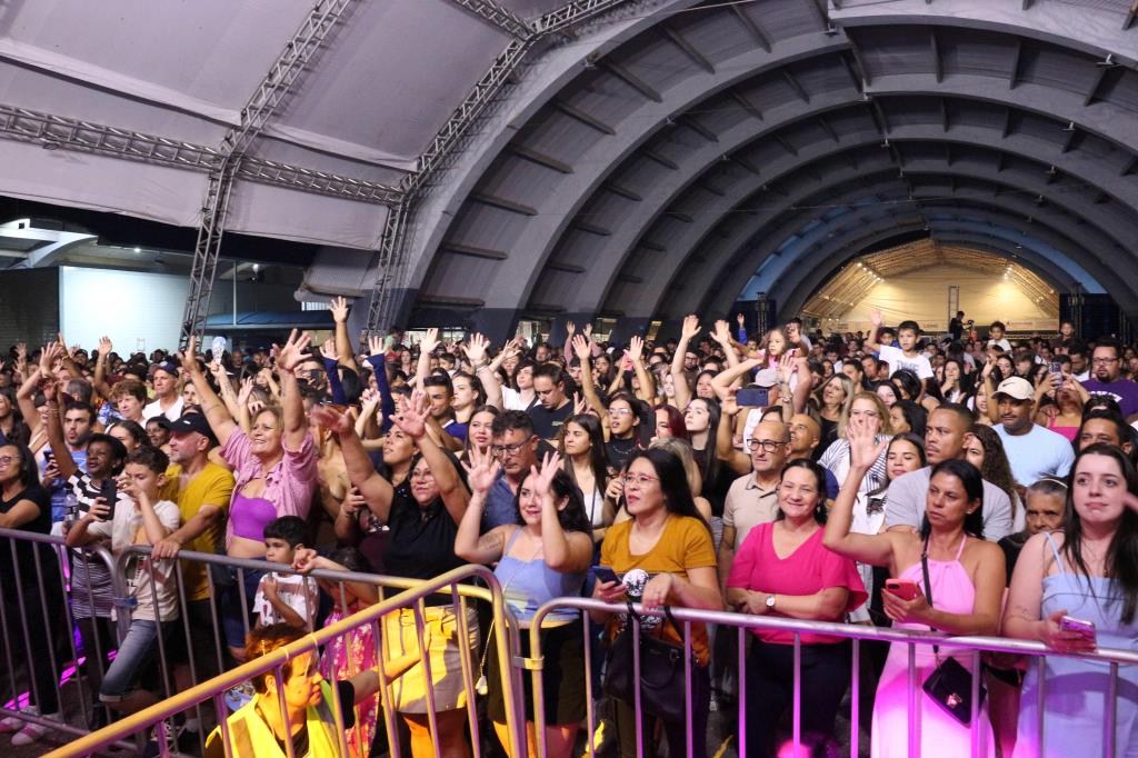 Último fim de semana da Festa do Caqui 2026 destaca gastronomia, artesanato, produção rural e entretenimento