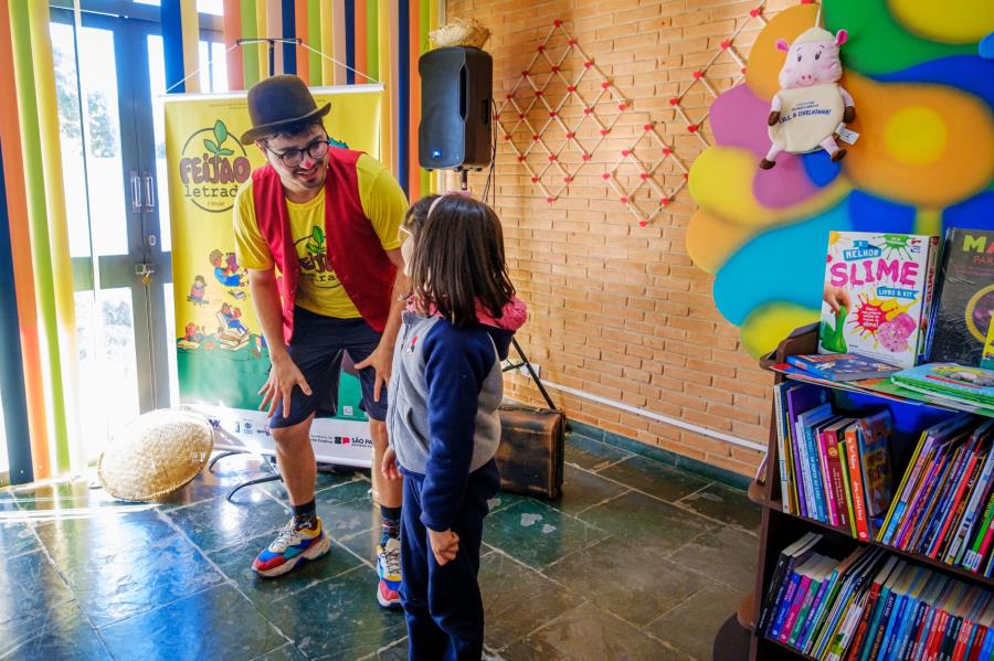 Projeto de leitura Feijão Letrado volta à Itatiba para entrega de 232 livros