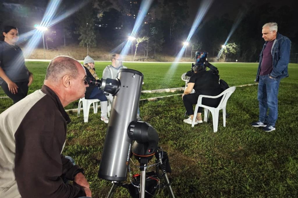 Céu em destaque: Planetário tem sessão extra nesta terça e 2ª observação da Lua na quarta (27)