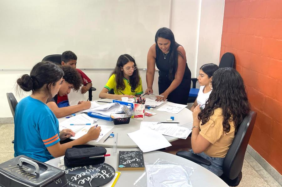 Casa da Juventude está com vagas abertas para capoeira, futsal, ginástica e xadrez