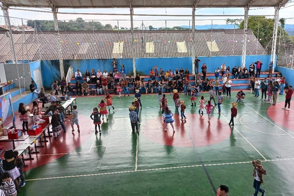 Seis escolas municipais terão Festas Juninas abertas ao público neste sábado (27/06)