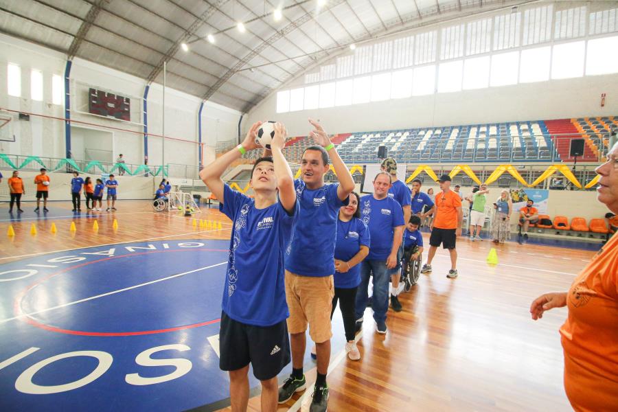Esgrima, Goalball, Rugby e Tiro com Arco atraem participantes para Festival Paralímpico em Itatiba