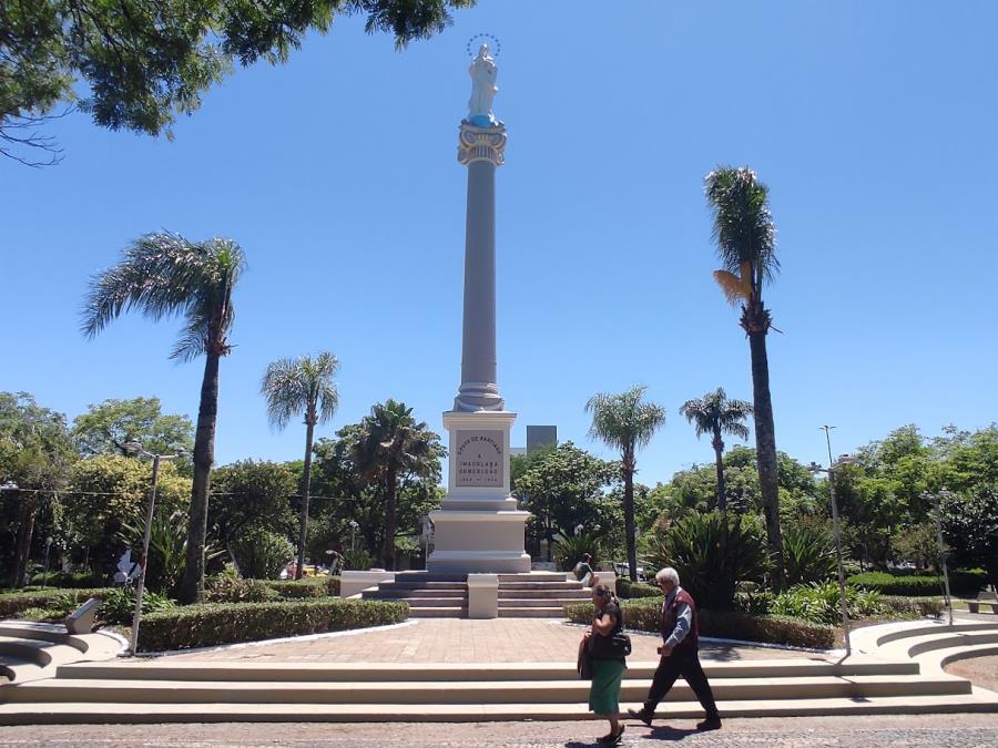 Monumento de Nossa Senhora da Conceição renovado para o Dia da Padroeira