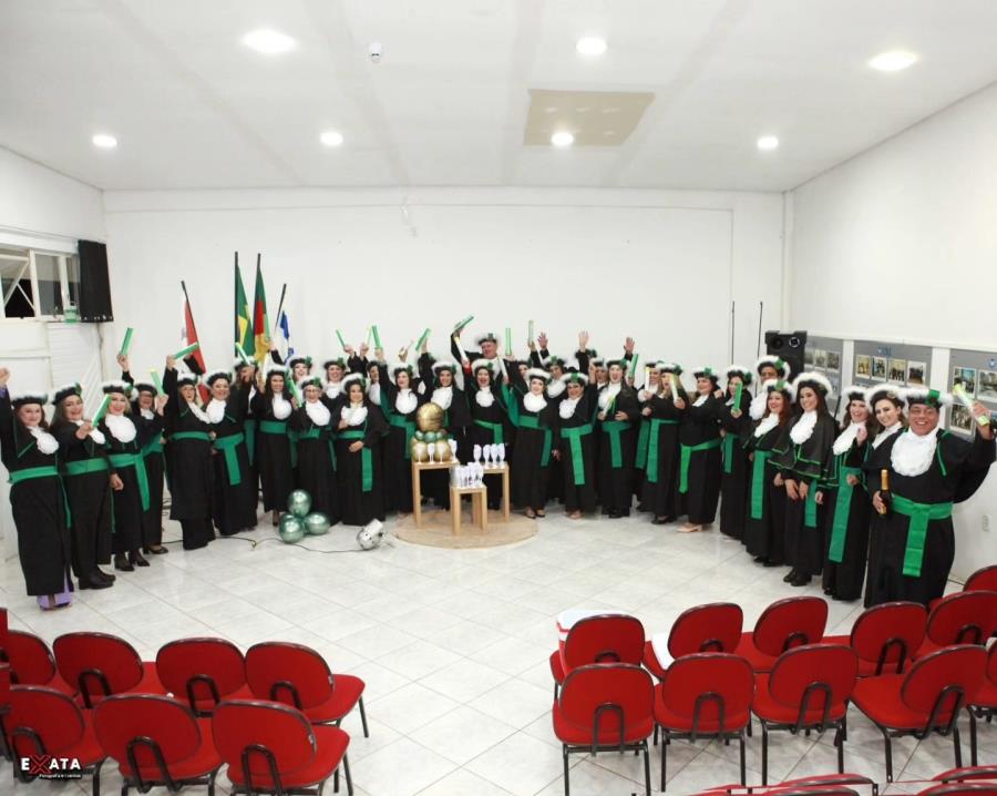 Agentes Comunitários de Saúde Recebem Certificação após Treinamento Intensivo