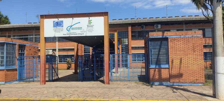 Concluiu ou está concluindo o Ensino Médio? Então essa oportunidade é pra você!