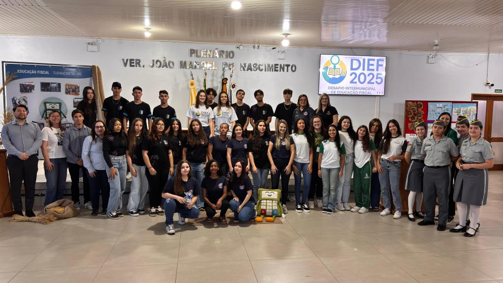 Escola Cívico Militar São José participou do Desafio Intermunicipal de Educação Fiscal 2025