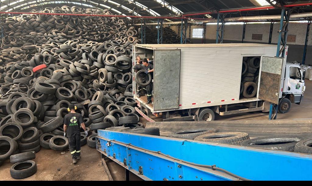 Perto de 30 toneladas de pneus recolhidas em 20 dias