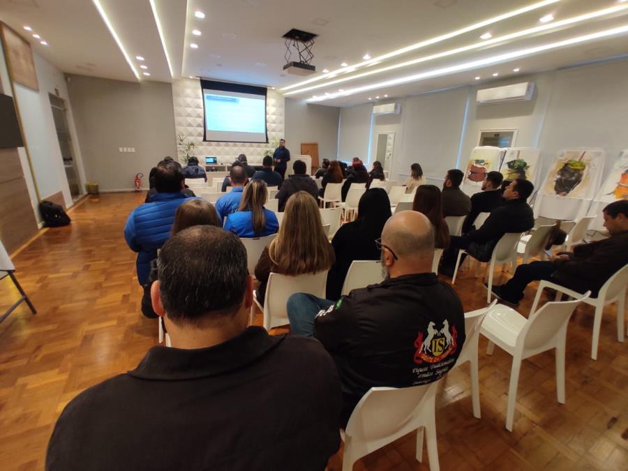 Município quer maior participação de empresas locais nas compras públicas