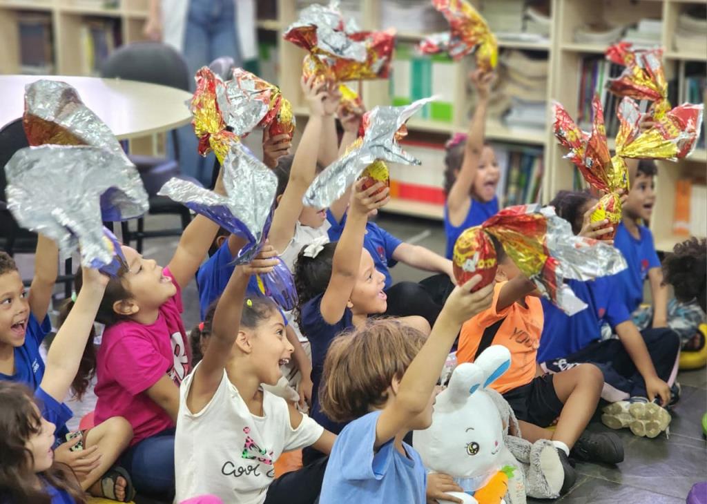 Prefeitura distribui 25 mil ovos de Páscoa a alunos da rede municipal de Limeira