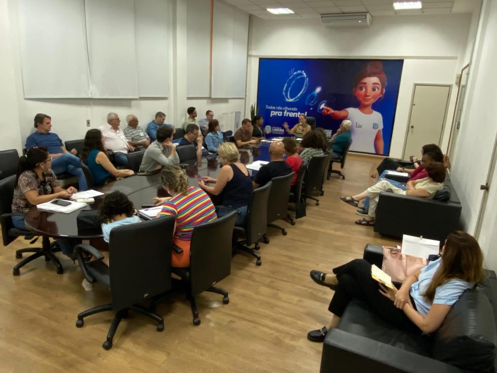 Conselho Municipal de Saúde aprova aditivos contratuais e prestação de contas