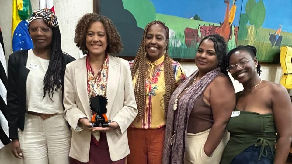 Diretora do DPIR de Limeira é homenageada com o Troféu Eliza Gabriel em São Paulo
