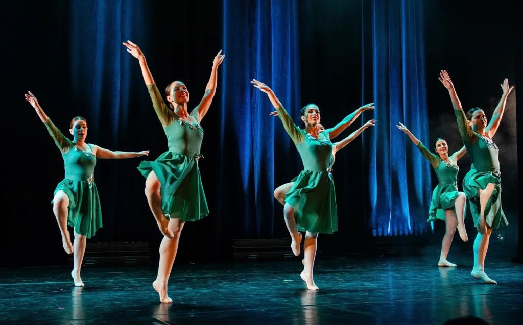 Festival de Inverno em Dança reúne cerca de 30 apresentações no Teatro Vitória