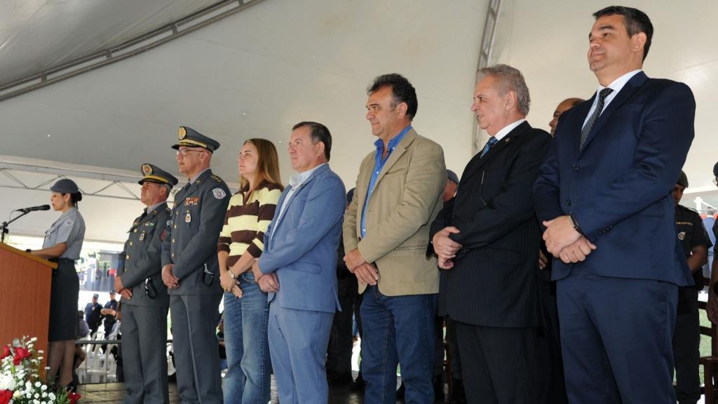 Vice-prefeito representa Murilo Félix na assunção de comando do 36º BPM/I