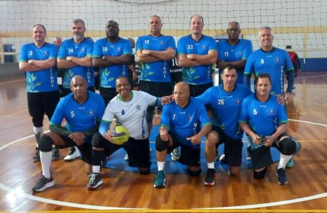 Vôlei Adaptado 50+ de Limeira vence festival em Porto Ferreira