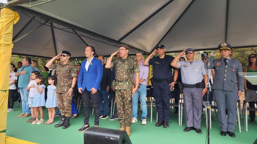 Desfile de 7 de Setembro reúne mais de 5 mil pessoas no Parque Cidade em Limeira