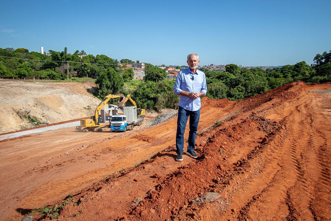 Travessia ligará bairros Santa Eulália e Gustavo Peccinini; projeto inclui equipamentos de lazer