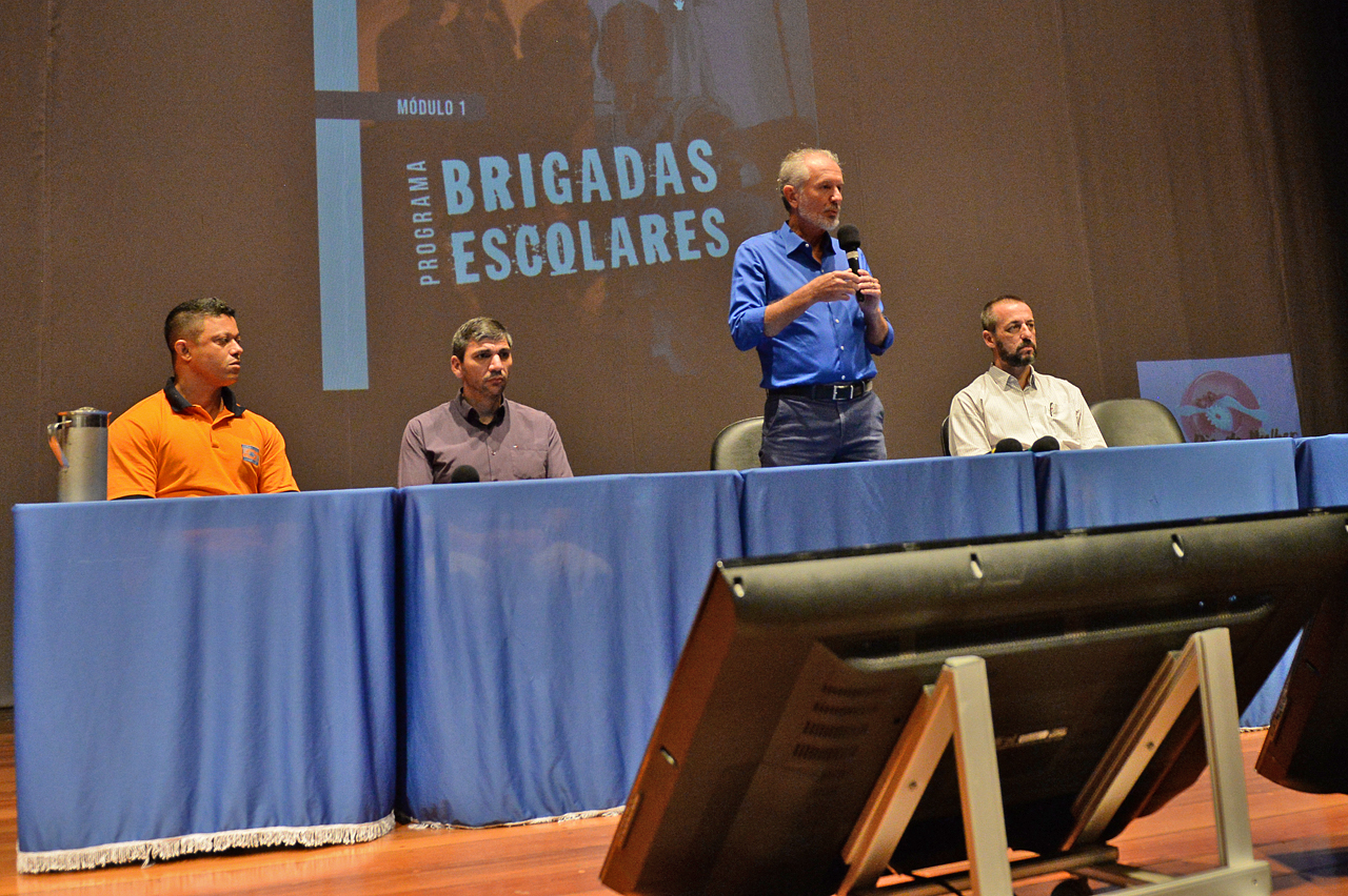 Defesa Civil inicia plano de contingência e evacuação nas escolas municipais