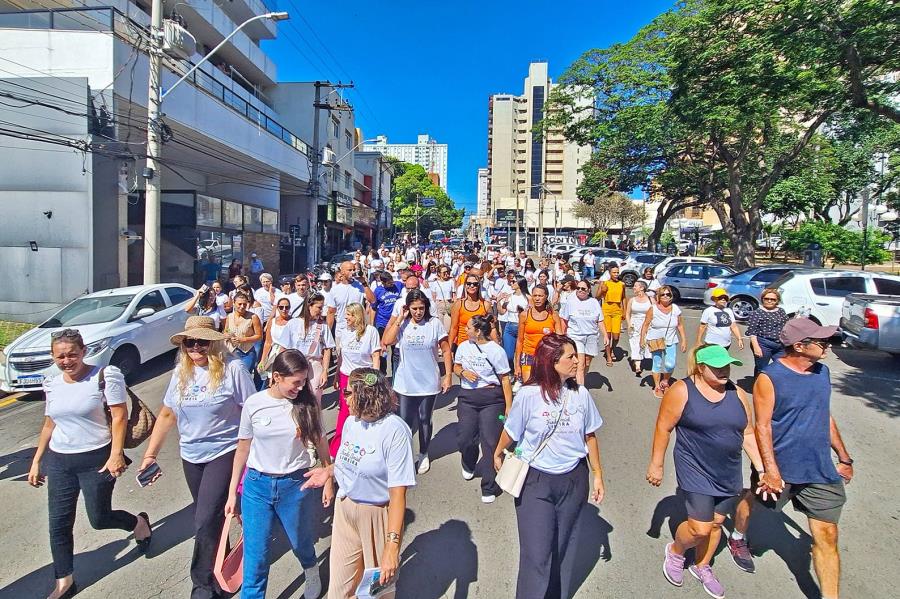 Dia da mulher: evento do Fundo Social reúne centenas em Limeira