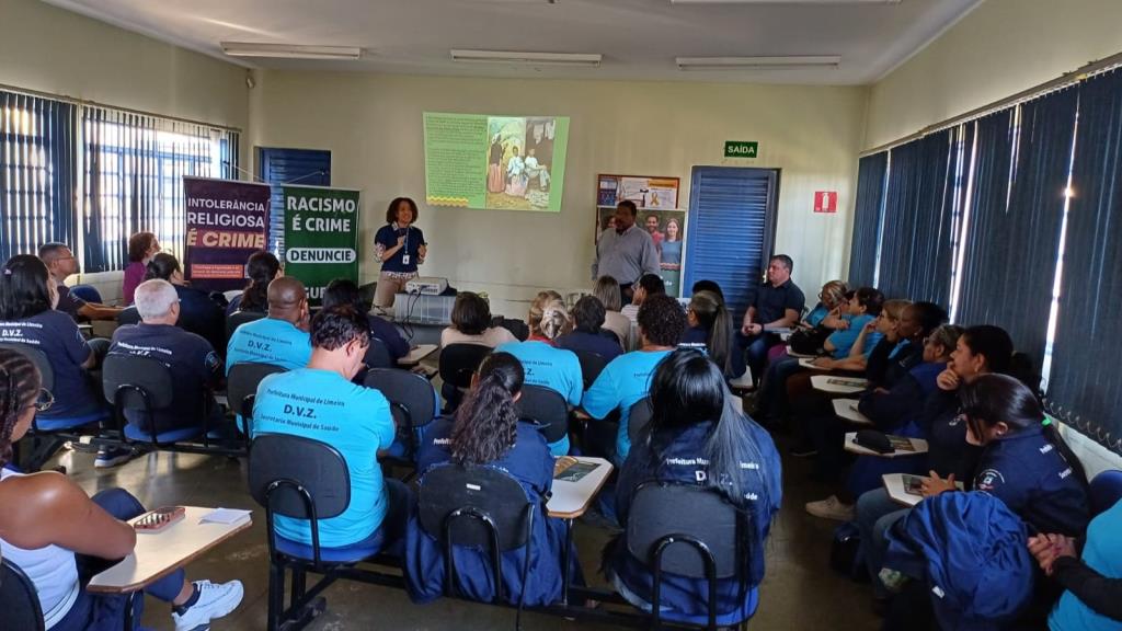Divisão de Vigilância de Zoonoses recebe formação antirracista para servidores municipais