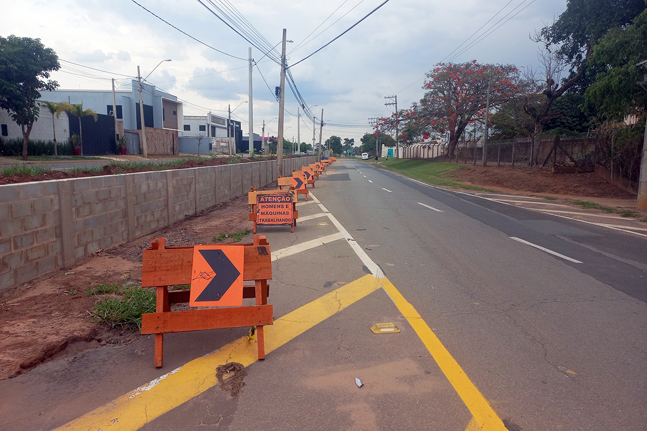 Prefeitura investe R$ 10,5 milhões em melhorias na Lauro Corrêa; mais da metade da obra está concluída