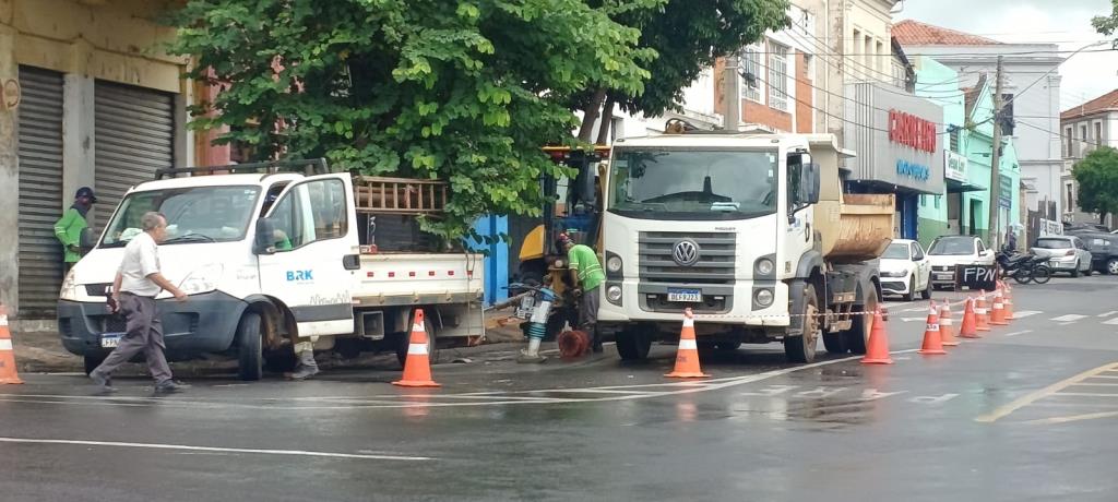 Vazamento interrompe abastecimento de água na Rodoviária de Limeira