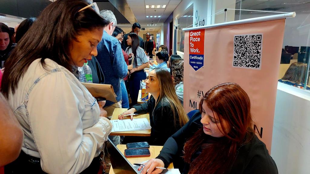 Mutirão oferece 1.643 vagas de emprego em Limeira com participação de 90 empresas