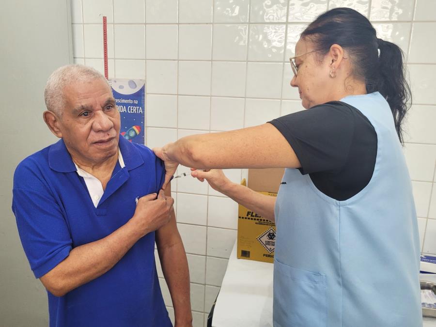 Saúde aplica 1,8 mil vacinas no Dia D em Limeira; imunização segue disponível