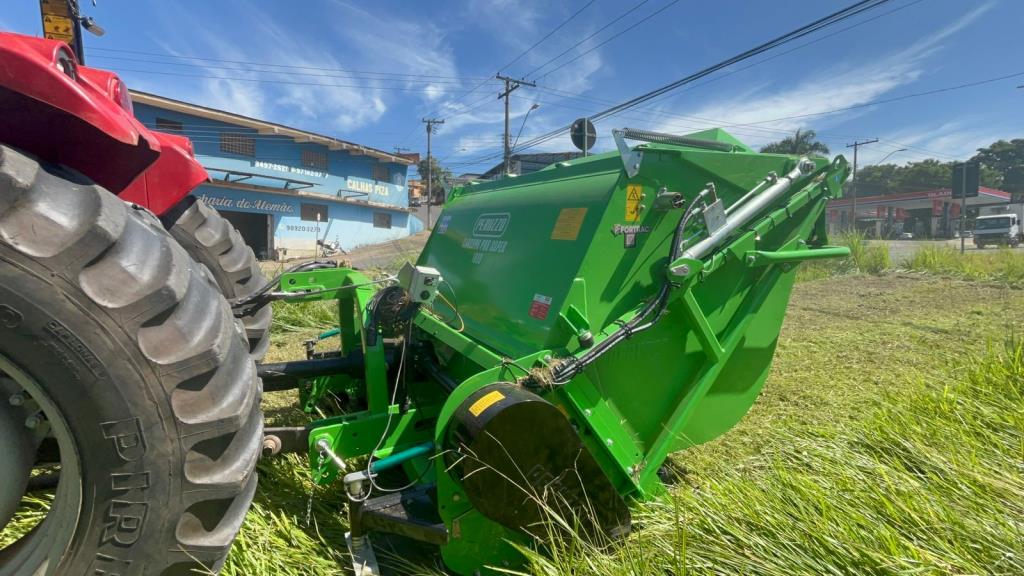 Mais de 2 milhões de metros quadrados já foram capinados em Limeira em 2026