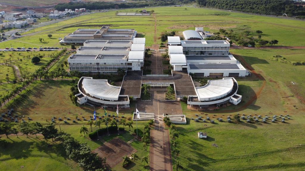 Evento debate internacionalização de empresas por meio de plataformas digitais em Limeira