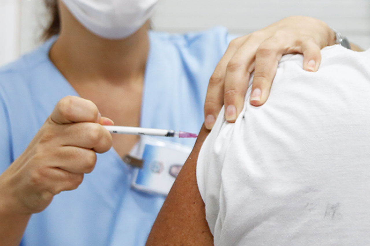 Vacinação terá plantão neste sábado (10) em Limeira