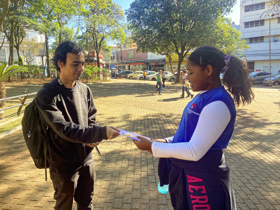 Alunos da rede municipal participam de mobilização contra o abuso infantil
